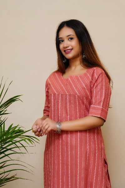 URVI PEACH KURTA SET