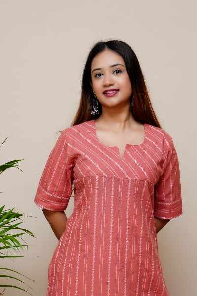 URVI PEACH KURTA SET