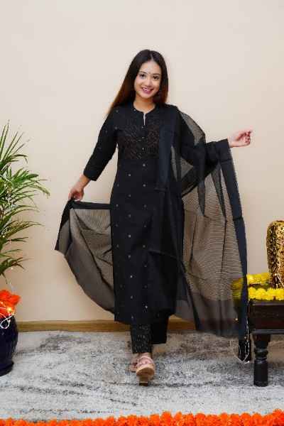 BLACK KURTA SET