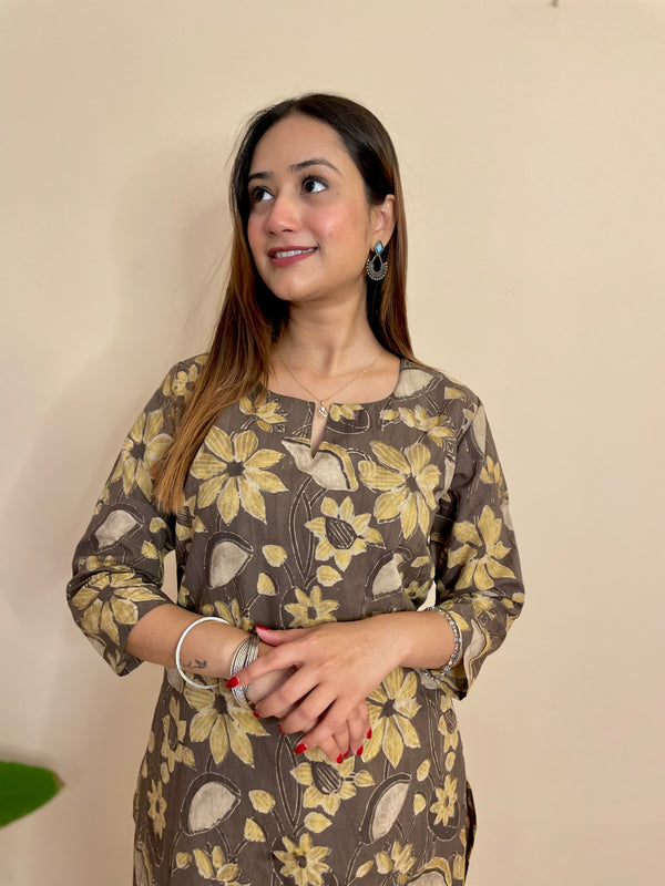 Kyaari  Pista Green cotton  long kurta