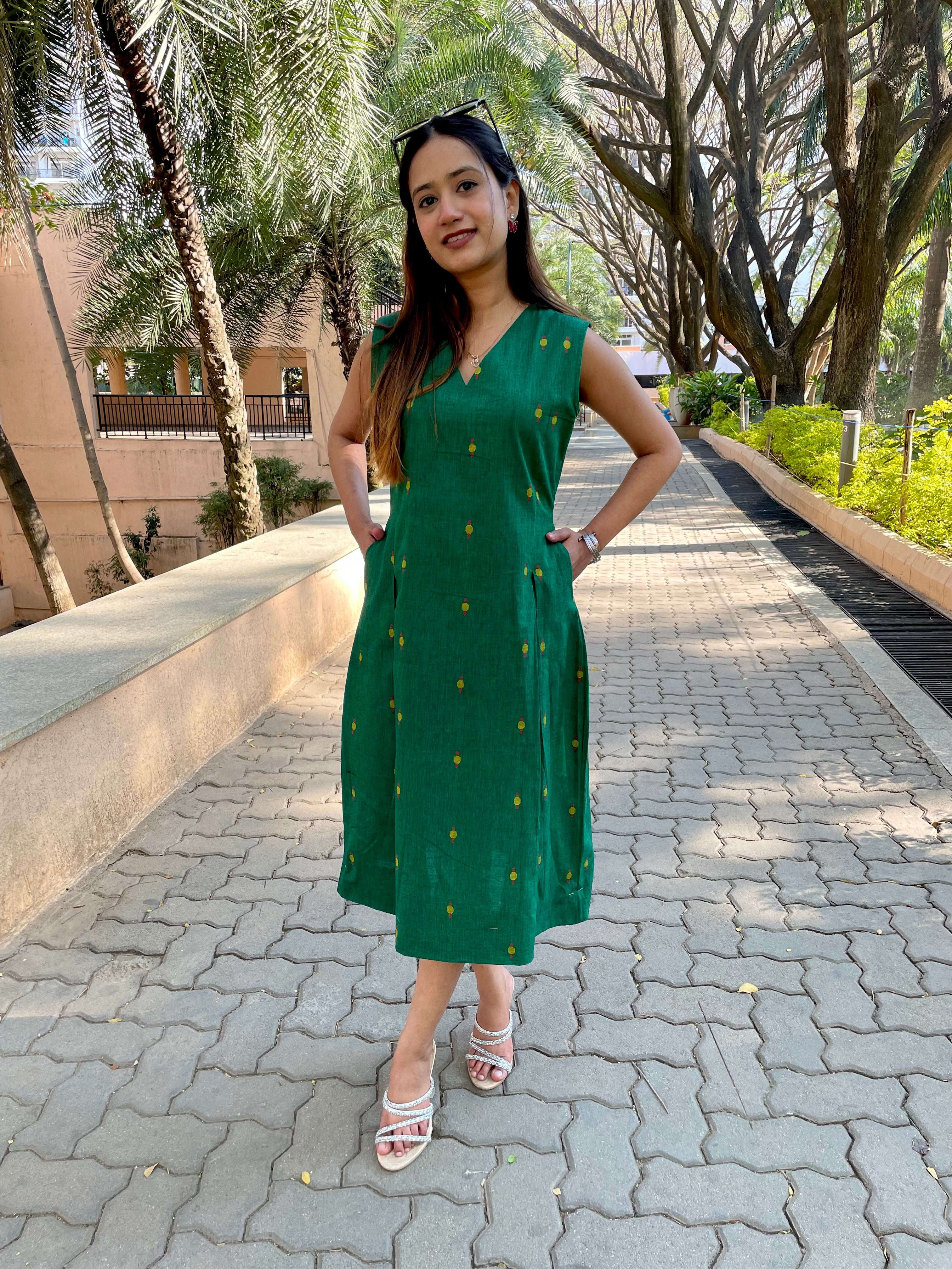 asos emerald green dress Shoes Best Dresses Green Velvet Midi Dresses Green Outfit Ideas Floral Gowns main image 1