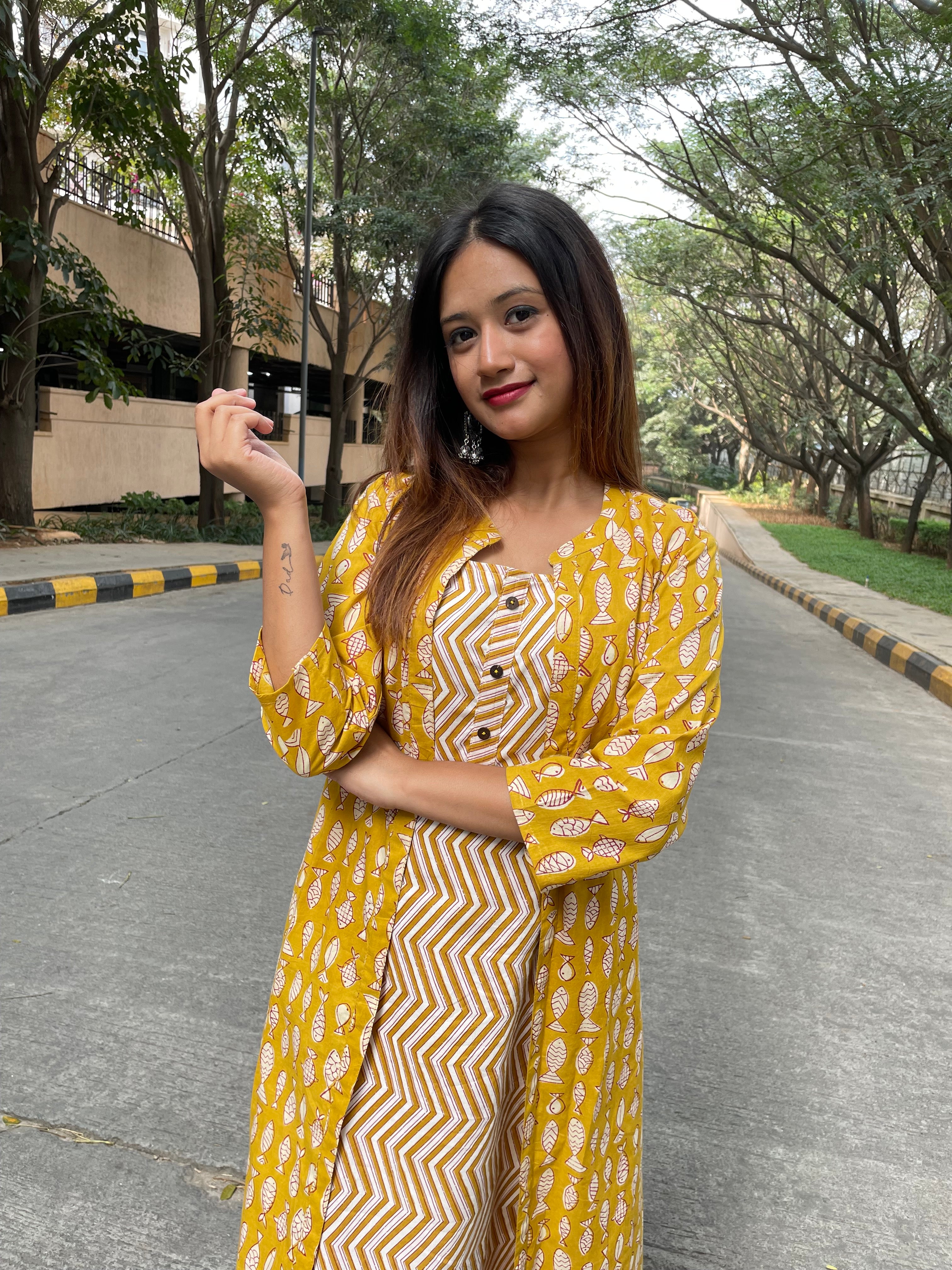 YELLOW CHEVRON DRESS WITH FISH SHRUG