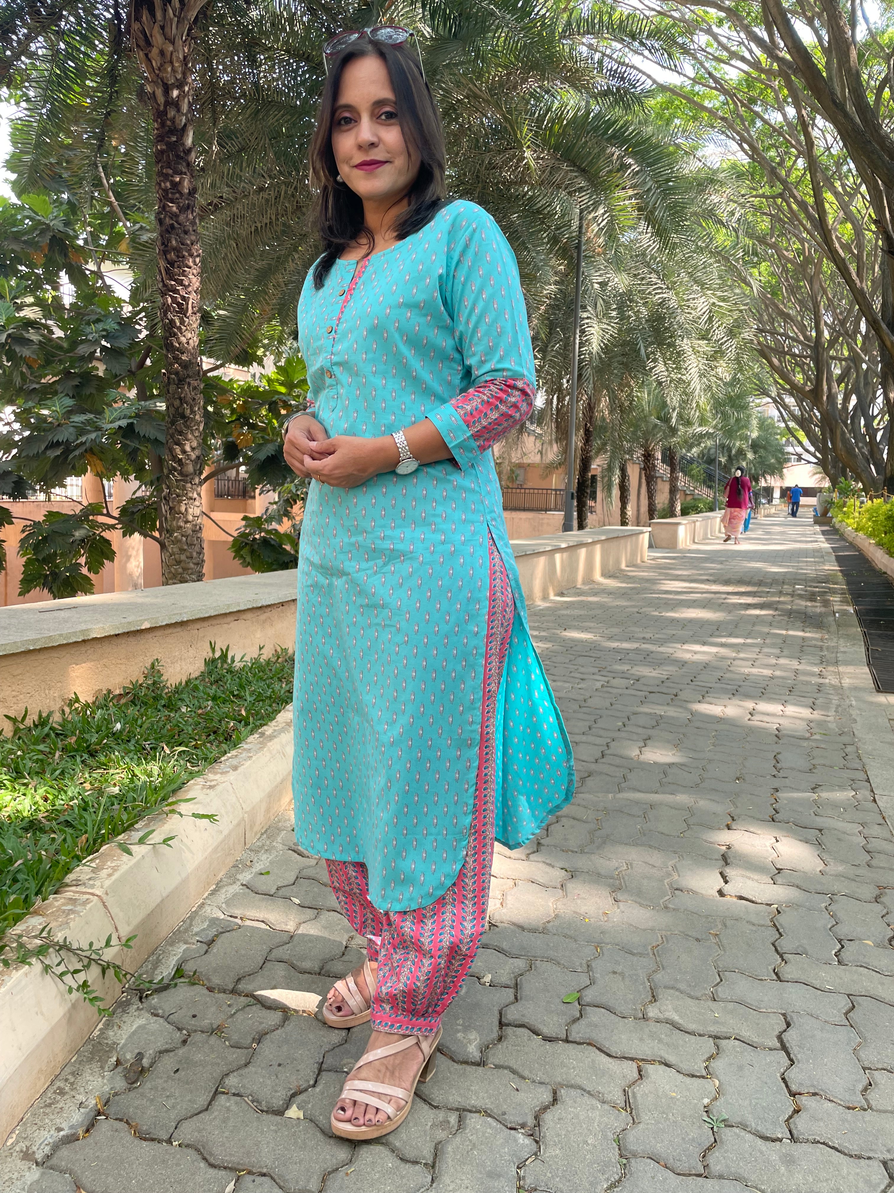 TURQUOISE IKAT PRINT KURTA SET (1+1)